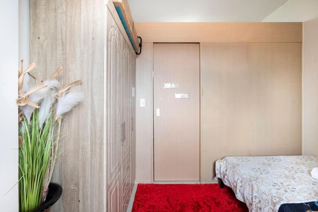 Affordable Condotel Near Manila Airport 外观 照片