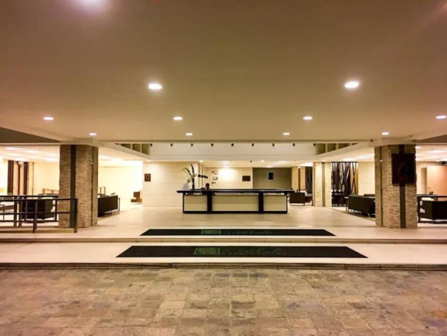 Affordable Condotel Near Manila Airport 外观 照片