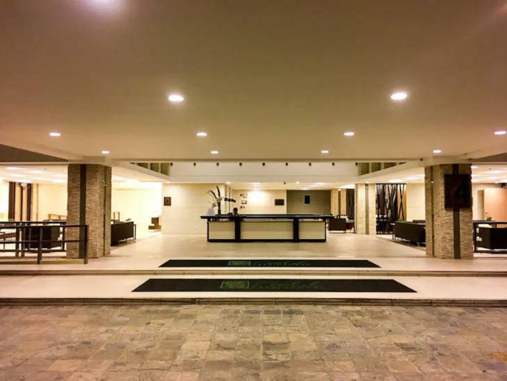 Affordable Condotel Near Manila Airport 外观 照片